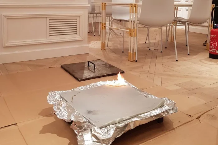 Smoke detection test in Balmain showroom, Paris (France)